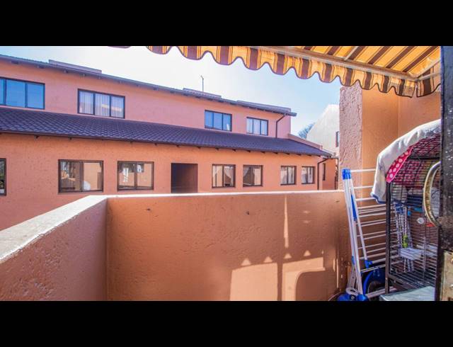 2 BEDROOM APARTMENT FOR SALE IN BUURENDAL